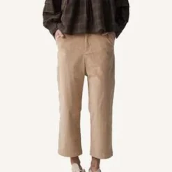 AmenteCropped Corduroy Baggy Pant - Beige