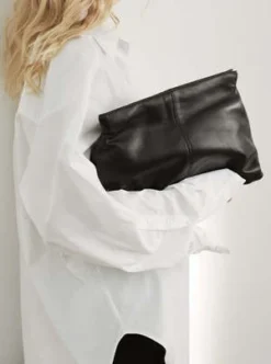 FlatteredBlack Clay Clutch