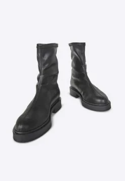 Intentionally BlankINTENTIONALLY Ida Boot - Black