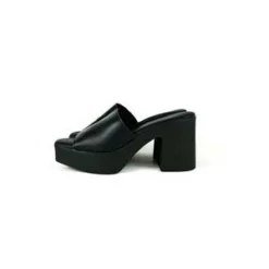 Intentionally BlankMary Sandal - Black