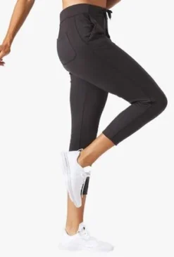 GlyderJet Set Crop LEGGINGS - BLACK