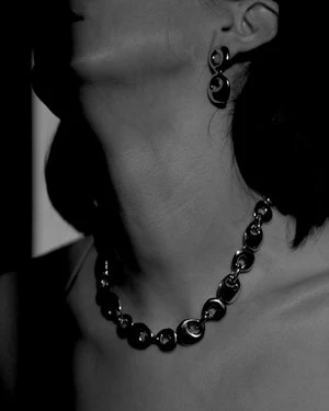 Modern WeavingOdd Oval Linked Earrings - Sterling Silver - Image 2