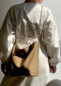 Modern WeavingSingle Strap Tall Crossbody - Creme