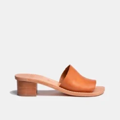 CANOXIMENA Sandals - Cognac