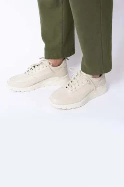 Common ProjectsTrack 90 Sneakers - Off White