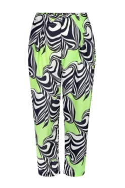 Untitled In MotionTemper Pant - Diemta