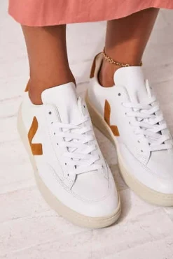 VEJAV-1Shoes - Extra White/Camel