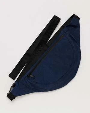 BAGGUcrescent Fanny Pack Bag - Navy - Image 3
