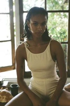 Mare Perpetualume Top - White